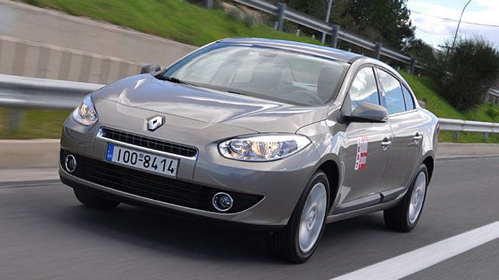 Το Fluence είναι ένα από τα πιο άνετα μοντέλα στην κατηγορία του, ως αποτέλεσμα της μαλακής ρύθμισης της ανάρτησής του.	