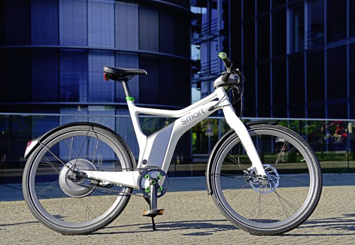 Παράλληλα με το ηλεκτρικό smart λανσάρεται και το smart ebike, το οποίο αποτελεί την ιδανική λύση για όσους θέλουν ένα ηλεκτροκίνητο ποδήλατο.