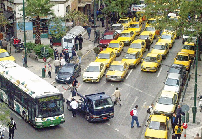 Οι επικείμενες αλλαγές στο χώρο των ταξί, δημιουργούν υψηλές απαιτήσεις για την ενασχόληση με το συγκεκριμένο επάγγελμα.