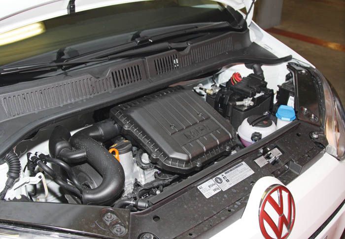 Ο 3κύλινδρος 1.000άρης του up! με τους 75 ίππους, έχει καλή ποιότητα λειτουργίας και χαμηλή (εργοστασιακή) κατανάλωση.