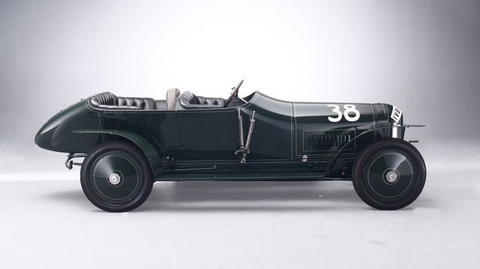 Η «Prinz Heinrich» Benz έφερε έναν 4κύλινδρο κινητήρα, 5,7 λτ. απόδοσης… 80 ίππων, που πετύχαινε μέσω ενός 4τάχυτου κιβωτίου, την τελική ταχύτητ