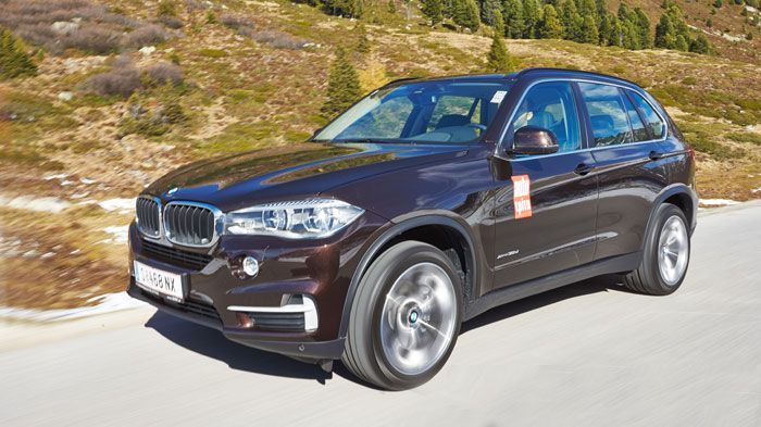 Όταν παρουσιάστηκε το 1999 η Χ5 έκανε αίσθηση με την οδική συμπεριφορά. Η οδηγική απόλαυση παραμένει σημείο αναφοράς και στην τρίτη γενιά.