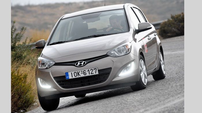 Ο 1,1 CRDi κινητήρας του i20 διαθέτει ροπή και πολιτισμένη λειτουργία προσδίδοντας στο κορεατικό μοντέλο και τις καλύτερες ρεπρίζ.