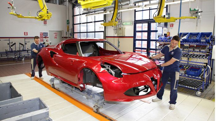 Tο μυστικό της ελαφριάς και –ταυτόχρονα- σκληρής κατασκευής της 4C, είναι η δομή της.