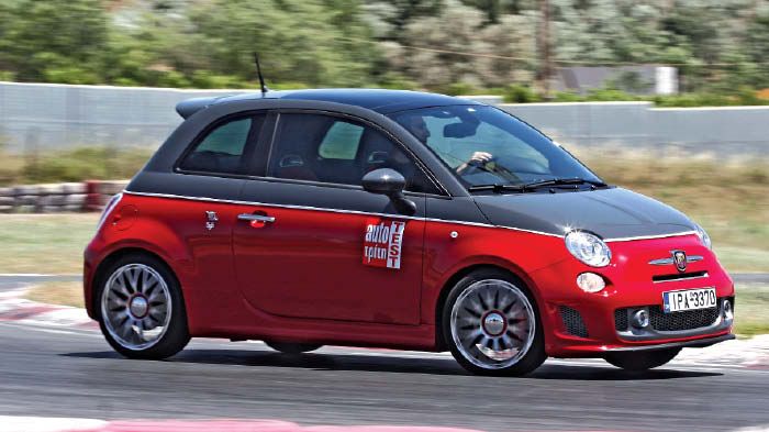 Το μικρό της Abarth θυμίζει kit-car αφού στρίβει με αυτοπεποίθηση σε όποιου είδους διαδρομή και αν βρεθεί.