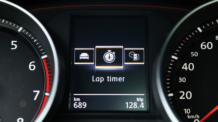 «Πάρτε το χρόνο σας». Με το VW GTI 7ης γενιάς θα νικήσετε έτσι κι αλλιώς. 
