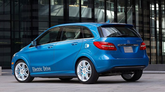 Η νέα Mercedes B-Class Electric Drive θα έχει ανταγωνιστική τιμή, σύμφωνα με τον επικεφαλής της Daimler, Thomas Weber, για να «σταθεί απέναντι» από το