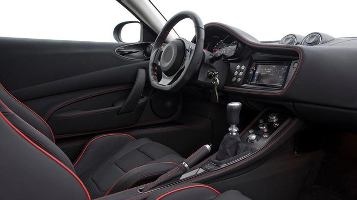Το νέο Bulletta RF22 είναι βασισμένο σχεδιαστικά και μηχανολογικά στη Lotus Evora, με μικρές αισθητικές διαφοροποιήσεις.