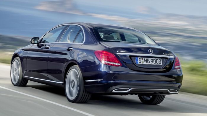 Ο νέος 2λιτρος turbo βενζινοκινητήρας των 184 και 211 ίππων θα τροφοδοτεί το νέο μοντέλο, ενώ διαθέσιμος αργότερα θα είναι και ο νέος 1,6 λτ. diesel μ