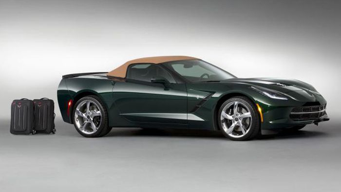 Η ειδική αυτή έκδοση της Chevrolet Corvette Stingray
θα διατίθεται σε πράσινο χρώμα με καφέ υφασμάτινη οροφή και θα φέρει φινιρίσματα εξωτερικά και ε