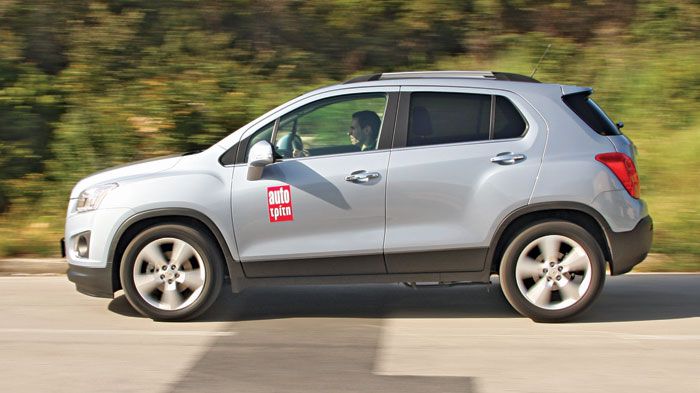 Η σχεδίαση του Chevrolet Trax παραπέμπει σε ένα δυναμικό SUV ένεκα της επιθετικής μάσκα και των επιβλητικών όγκων του.