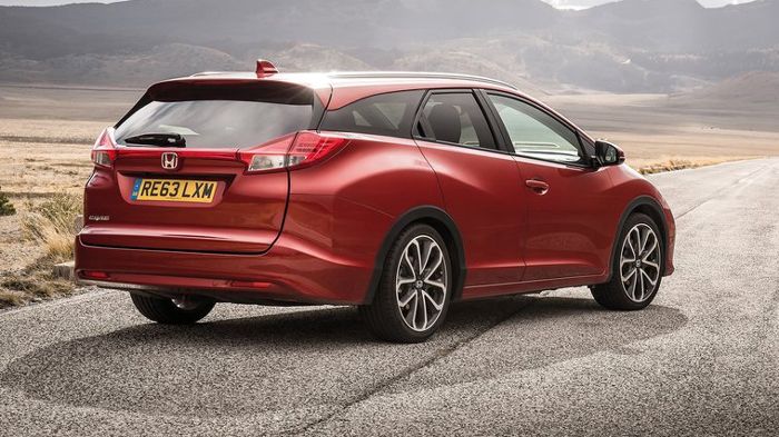 Το νέο Honda Civic Tourer εφοδιάζεται με έναν 1,8 λτ. βενζινοκινητήρα i-VTEC, που αποδίδει 142 ίππους και 174 Nm ροπής.