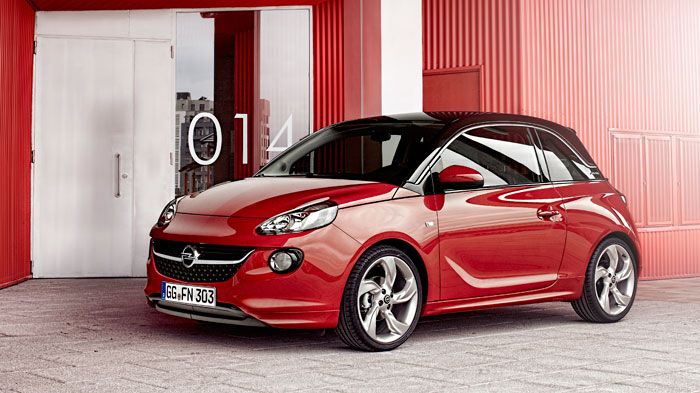 Το εικονιζόμενο νέο μίνι Opel Adam που θα δούμε σύντομα στην Ελληνική αγορά, θα επηρεάσει αισθητικά το φετινό facelift του υπάρχοντος Corsa.