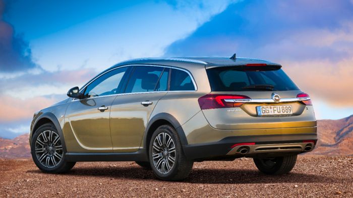 Το Country Insignia Tourer  θα διαθέτει το σύστημα eLSD, που ελέγχει την κατανομή της ροπής μεταξύ των πίσω τροχών, για καλύτερη πρόσφυση σε όλα τα τε