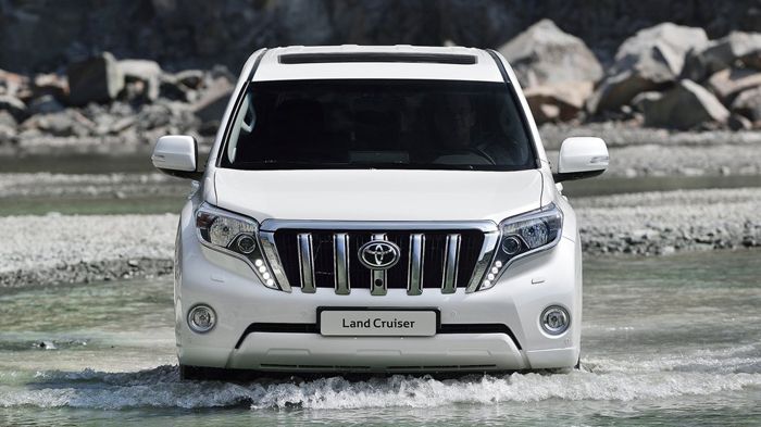 Το SUV της Toyota θα φέρει δύο μοτέρ, το 4λιτρο V6 κι ένα 4κύλινδρο 3λιτρο turbodiesel. Ο 4λιτρος βενζίνης θα αποδίδει 282 ίππους και 385 Nm ροπής, εν