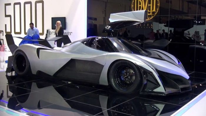 Το Devel Sixteen συνδυάζει σχεδιαστικά στοιχεία από τη Lamborghini Veneno, την Pagani Zonda και ενός… μαχητικού αεροσκάφους, ενώ είναι θεωρητικά