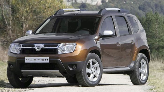 Το ανανεωμένο εξωτερικά κι εσωτερικά Dacia Duster θα εμφανιστεί επίσημα στο Σαλόνι της Φρανκφούρτης, τον Σεπτέμβριο (εδώ εικονίζεται το υπάρχον μοντέλ
