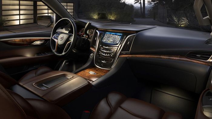 Το νέο Cadillac Escalade θα διαθέτει ένα σύστημα πολυμέσων πληροφορίας και ψυχαγωγίας με μια μεγάλη οθόνη 12,3 ιντσών.