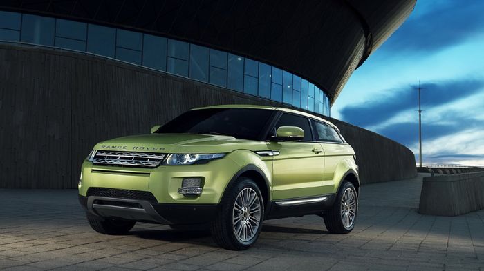 Η Land Rover θα κυκλοφορήσει για το εικονιζόμενο 3θυρο Evoque, πέρα από την cabrio εκδοχή του και την RS έκδοση μέχρι τέλος του έτους, με 300 ίππους κ