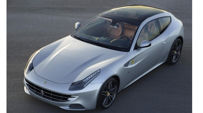 Στο Goodwood η Ferrari θα «επιδείξει» μια FF με πανοραμική γυάλινη οροφή κι επεξεργασμένο γυαλί, η οποία έχει την ιδιότητα να διατηρεί σταθερή θερμοκρ