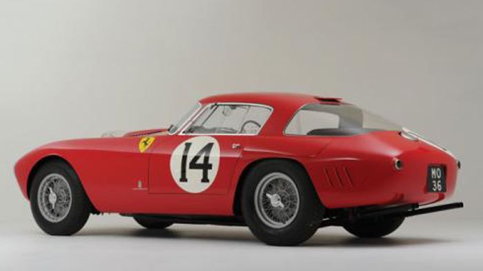 Η συγκεκριμένη Ferrari του 1953 ήταν ένα από τα τρία αυτοκίνητα, που διαγωνίστηκαν στον 24ωρο αγώνα Le Mans, την ίδια χρονιά κατασκευής της.  
