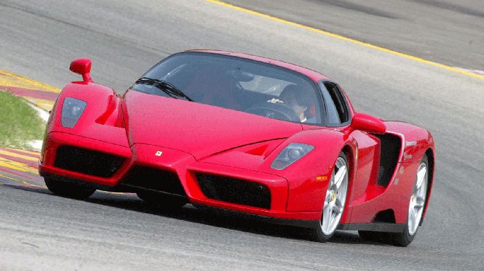 Λόγω παραλείψεων της Ferrari να υποβάλει εκθέσεις στις αρμόδιες αρχές για την Οδική Ασφάλεια, η αμερικανική κυβέρνηση επέβαλε πρόστιμο 3,5 εκατ. δολαρ