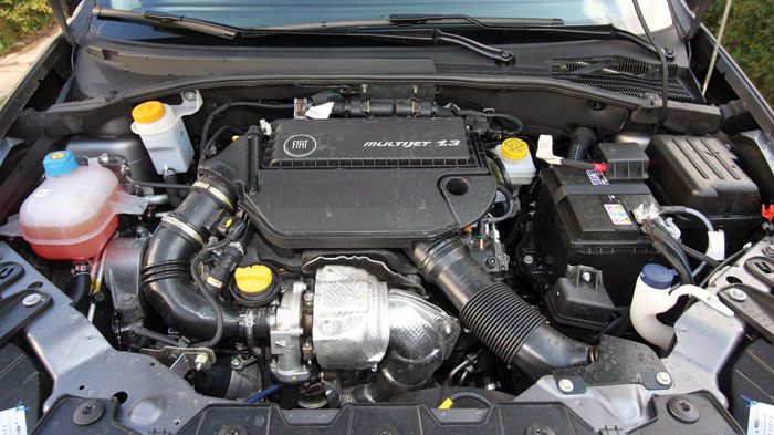 O 1.300άρης MultiJet των 95 ίππων κινεί ικανοποιητικά το ιταλικό οικογενειακό. Οι ρεπρίζ είναι απλά ικανοποιητικές και καλή η μέση κατανάλωση (4,9 λτ.