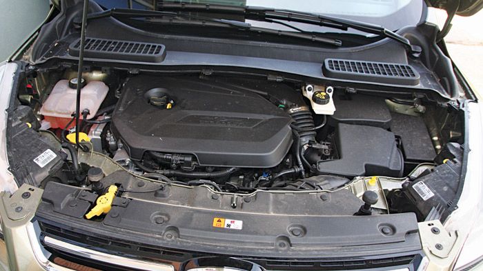 Ζωντανός, αλλά και λαίμαργος ο κινητήρας, που αποδίδει 182 ίππους για την περίσταση. Το κλασικό αυτόματο κιβώτιο, δείχνει να υστερεί. 