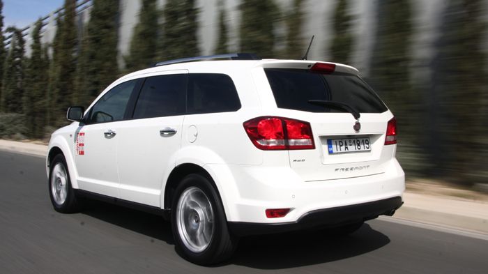 Η ποιότητα κύλισης του Freemont είναι υψηλού επιπέδου, με την ανάρτηση να απορροφά τις ανωμαλίες σε κάθε περίπτωση.