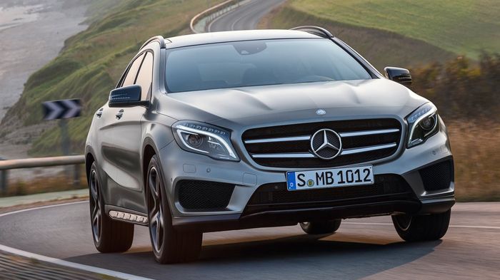 Η Mercedes αποκάλυψε επίσημα το νέο μικρό της SUV, την GLA, που θα κάνει πρεμιέρα σε λίγες εβδομάδες στο Σαλόνι της Φρανκφούρτης.