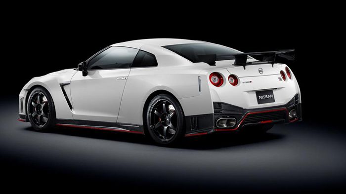 Το νέο Nissan GT-R NISMO θα διαθέτει και ένα «αγωνιστικό» πακέτο αναβαθμίσεων, προκειμένου να λάβει μέρος στο Nurburgring.