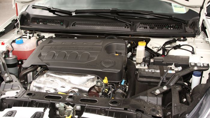 Ο 1.6 JTDM αποδίδει 120 ίππους, 300 Nm ροπής και είναι οικονομικός σε κατανάλωση.