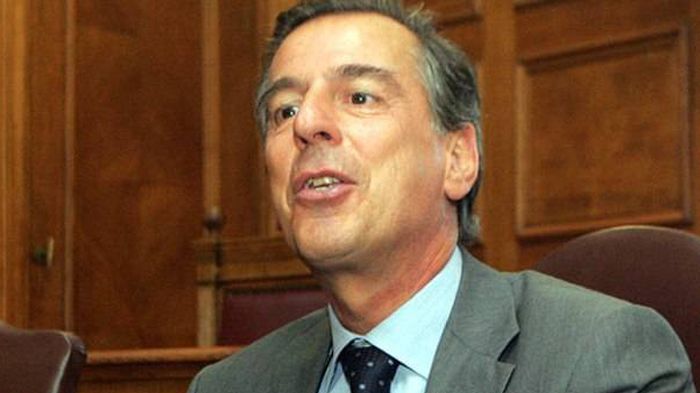 Στον κ. Λιάπη ασκήθηκε ποινική δίωξη που αφορά τις κατηγορίες της ψευδούς βεβαίωσης και της πλαστογραφίας, ενώ επιβλήθηκαν επίσης και τρία διοικητικά 