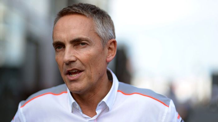 Μπορεί το μεγαλύτερο βάρος να δίνεται στην επόμενη σεζόν, ωστόσο –ο Whitmarsh- δεν θέλει να ξεγράψει τη φετινή περίοδο και ελπίζει στους εναπομε