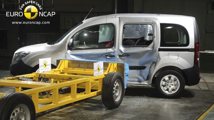 Το πολυμορφικό Citan της Mercedes έλαβε κι αυτό 4 αστέρια στην παρούσα αξιολόγηση.