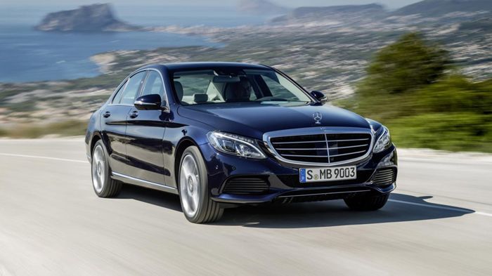 Η εικονιζόμενη νέα C-Class θα κάνει επίσημη πρεμιέρα τον Ιανουάριο στο Ντιτρόιτ.