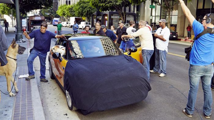 Η Mini θα παρουσιάσει το 3ης γενιάς Cooper, τον άλλο μήνα στο Λος Αντζελες, ενώ θα λανσαριστεί το 2014.