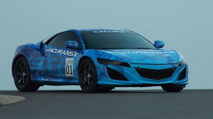 Το νέο Honda NSX θα πιάνει τα 0-100 χλμ./ώρα σε περίπου 4 δλ., γεγονός στο οποίο θα βοηθά και το ελαφρύ του αμάξωμα, αλλά και το προηγμένο υβριδικό σύ