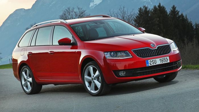 Η Skoda θα ετοιμάσει και μια Octavia Scout, βασισμένη στην εικονιζόμενη έκδοση Combi, αλλά με πιο δυναμικά στοιχεία και 4κίνηση, όπως το VW Passat All