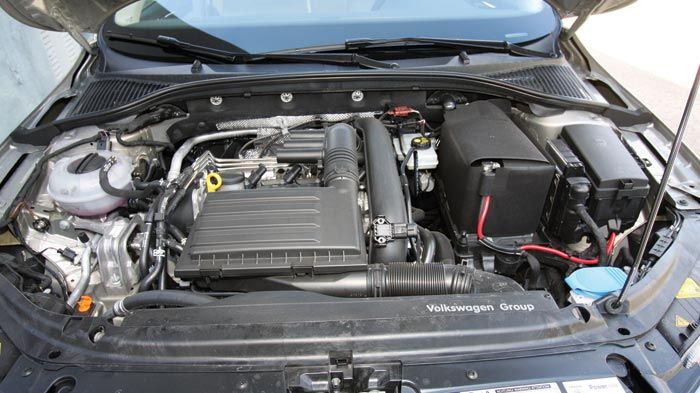 Ο 16βάλβιδος 1,2 TSI της Octavia διαθέτει πολύ καλή απόδοση, προσδίδει γρήγορες επιδόσεις και δεν «καίει» πολύ.