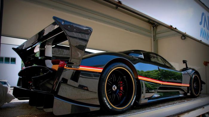 Η πρώτη από τις πέντε Pagani Zonda R Evolution που παράχθηκαν, παραδόθηκε στον τυχερό ιδιοκτήτη της.