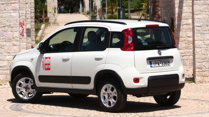 Το Panda Trekking συνδυάζει τα θετικά στοιχεία του κλασικού Panda, με κάποια από τα ατού της έκδοσης 4X4.