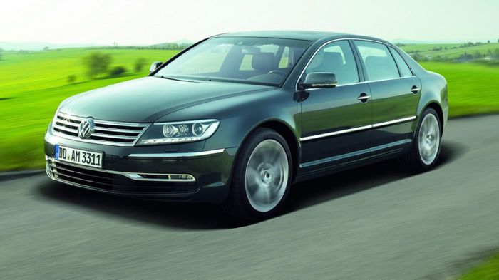 Το Phaeton ξεκίνησε το 2002 την εμπορική του πορεία, με δύο ανανεώσεις το 2007 και το 2010. Η νέα γενιά από την άλλη, όπως όλα δείχνουν, θα βασιστεί σ