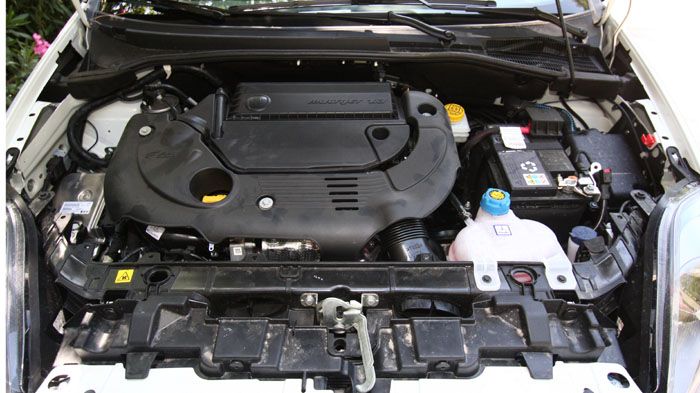 O 1,3 λτ. πετρελαιοκινητήρας MultiJet II του Fiat Punto, αποδίδει 85 ίππους και 200 Nm ροπής, ενώ η μέση κατανάλωση του αγγίζει τα 3,5 λτ./100 χλμ. 