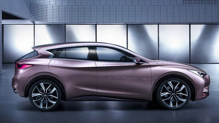 Τη sport εικόνα του Q30 έχει επιμεληθεί ο Sebastian Vettel (πιλότος της Red Bull Racing) και ο νέος διευθυντής του σχεδιαστικού τμήματος, Alfonso Alba