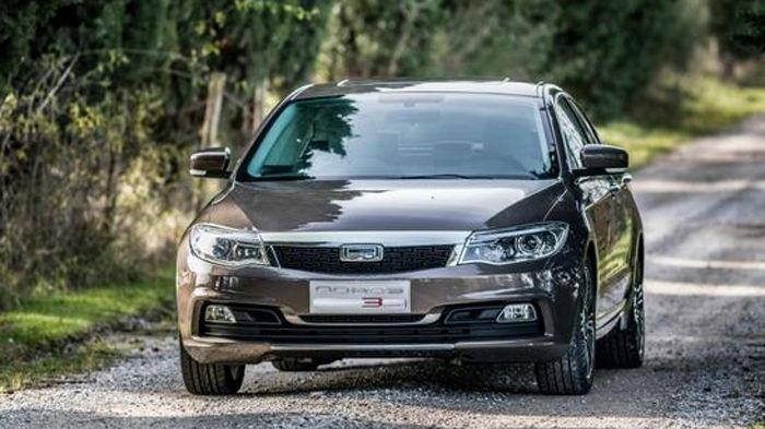 Η κινεζική αυτοκινητοβιομηχανία Chery Automotive κατασκεύασε το πρώτο μοντέλο (παραγωγής) της, το Qoros 3, το οποίο θα πωλείται στη Σλοβακία κι αργότε