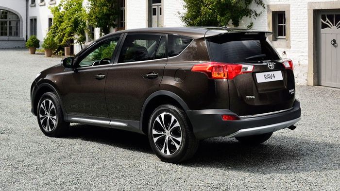 Το AWD RAV4 λανσάρεται στην Ευρώπη και με τον 2λιτρο οικονομικό diesel κινητήρα της 2κίνητης έκδοσης.