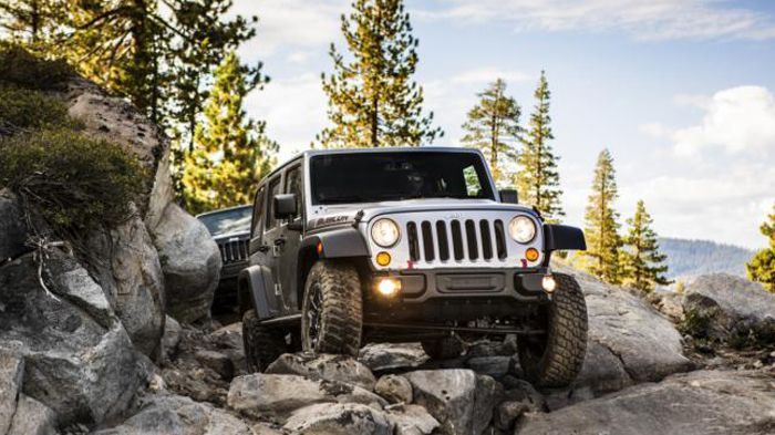 Η εικονιζόμενη επετειακή έκδοση ήταν το Wrangler Rubicon 10th Anniversary Edition (2013), το οποίο δημιουργήθηκε για να εορταστούν τα 1.000.000 Wrangl