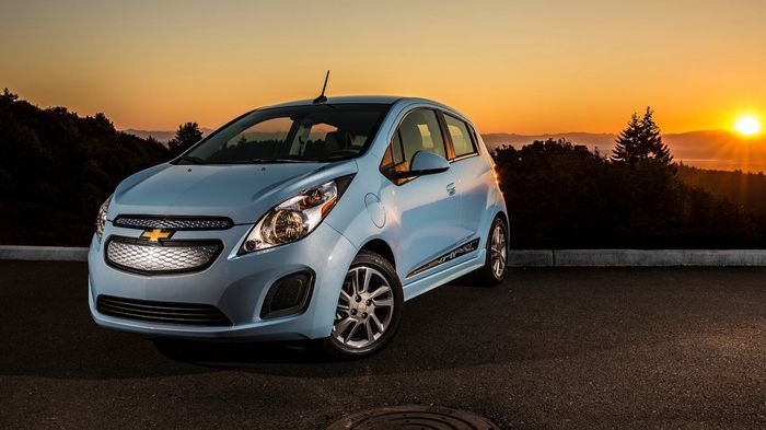 Το Chevrolet Spark E.V. χρησιμοποιεί αποκλειστικά ένα ηλεκτρικό μοτέρ της GM, που διαθέτει 542 Nm ροπής και τελική ταχύτητα τα 150 χλμ./ώρα. με μια μέ