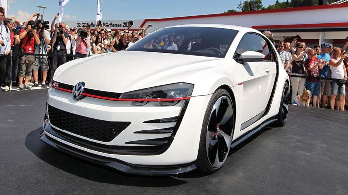 Η VW είχε παρουσιάσει τον Μάιο τον νέο twin turbo VR6 σε χωρητικότητα 3 λίτρων, που απέδιδε 503 ίππους και 560 Nm ροπής μεταξύ 4.000 και 6.000 σ.α.λ. 